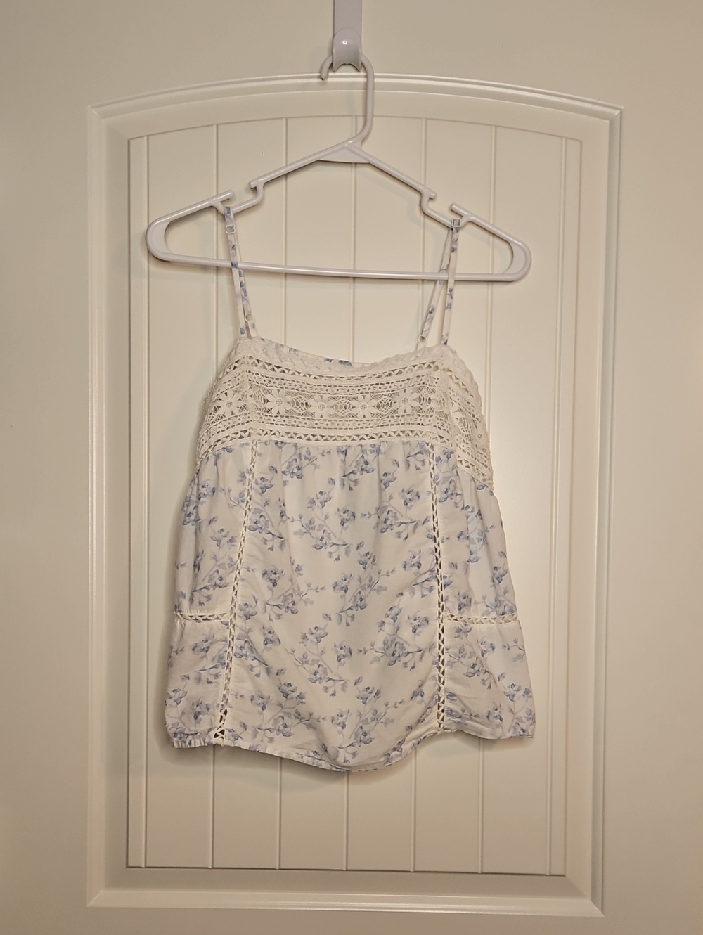 NWOT Caroline Constas Boho Lace-Trim Floral Camisole Pajama Top (No Bottoms)